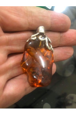 Doğal Kaya Damla Kehribar Kolye Ucu Otantik Gümüş Aparatlı 16,48 Gram