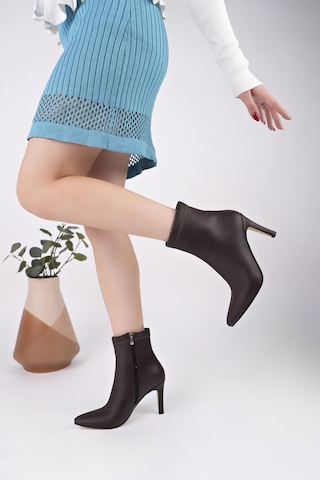 Nesilshoes Nesil Shoes Uraz 420 Kahve Fermuarlı İnce Topuklu Kadın Bot
