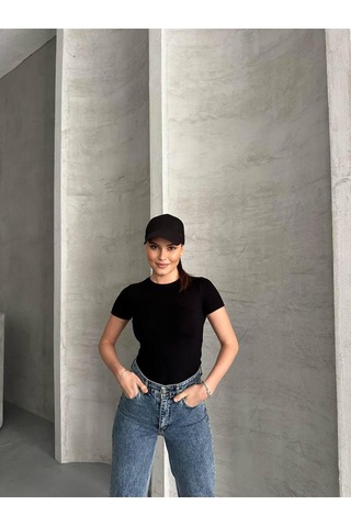 Kadın Basic Bisiklet Yaka Slim Fit Body Kısa Kol Günlük Body SIYAH