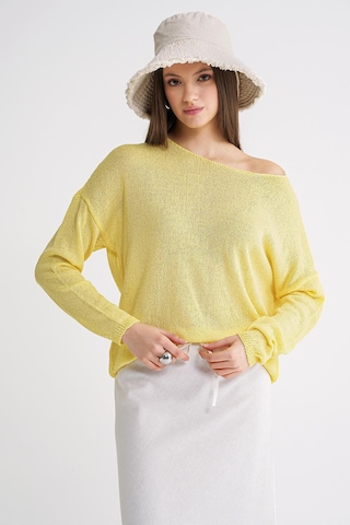 6933 Kadın Kayık Yaka İnce Mevsimlik Triko Kazak Sarı Sarı