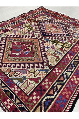 El Dokuma Şahseven Kilimi 84X100 Aslan Figürlü %100 Yün Kilim ! Kırmızı