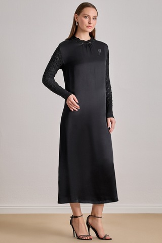 Dökümlü Siyah Saten Elbise Siyah