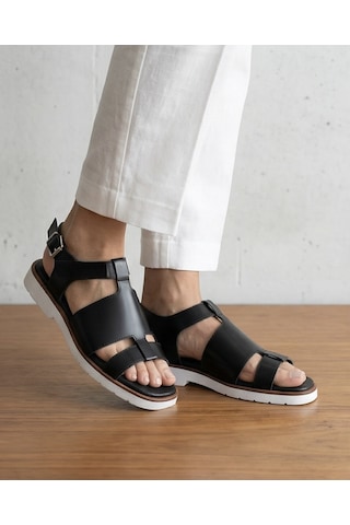 Futsishoes Cove Siyah Hakiki Deri Bilekten Tokalı Kadın Sandalet