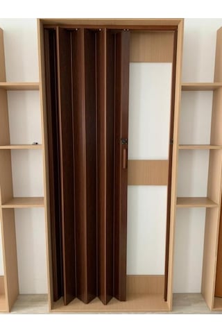 Akordeon Kapı Kibar Modeli, Ceviz Ahşap Desenli, 84x216cm