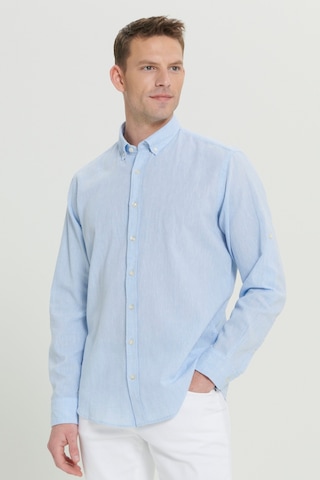 AC&Co / Altınyıldız Classics Erkek Comfort Fit Rahat Kesim Düğmeli Yaka Casual Keten Gömlek Açık Mavi