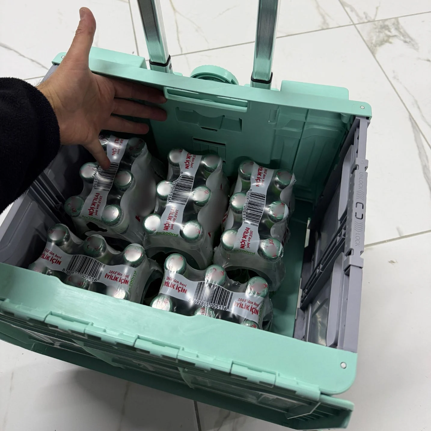 8 Tekerlekli Yeşil, 38l Orta Boy Hareketli Alüminyum Tutacaklı Alışveriş Arabası