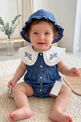 Cantoy Nakışlı Bebe Yaka Kot Bebek Tulumu Ve Şapka Takımı Koyu Mavi