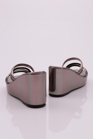 Dgn 830 Kadin Dolgu Taban Silver Taşli Terlik 830-2303-R1385 Platin