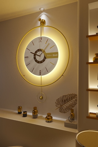 MetaQuartz Aksesuar Büyük Boy 50 x 75 CM Gold Elit Three (Pilli Led Sistemi) Modern Dekoratif Metal Duvar Saati Gold