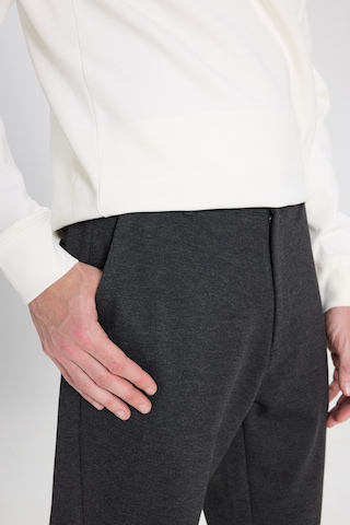 Wrangler Regular Fit Normal Kesim Normal Bel Dar Paça Antrasit Melanj Chino Pantolon WM03008ANM Antrasit Melanj