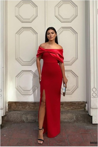 Khi-zai Kadın Trend Esnek Saten Kumaş Carmen Yaka Yırtmaçlı Abiye Elbise Kırmızı