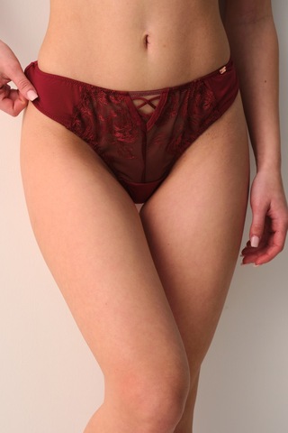 Amarelle Monaco Bordo Dantelli String Külot