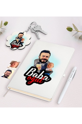 Kişiye Özel Baba Oğul Karikatürlü Beyaz Defter Kalem Ve Anahtarlı N11.16111