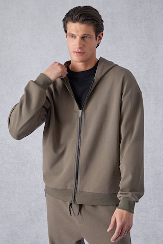 GRIMELANGE Ralf Erkek Kapüşonlu Uzun Kol Baskı Detaylı Fermuarlı Oversize Koyu Kahverengi Ceket Koyu Kahverengi