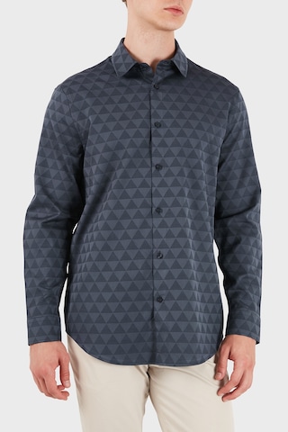 Guess Ls All Over Jacquard Logolu Jakarlı Klasik Yaka Uzun Kollu Gömlek M6yh31w2892 Erkek Gömlek M6yh31 W2892 Fbhq Lacivert