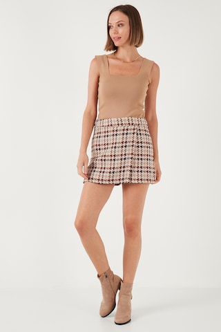Lela Pamuk Karışımlı Regular Fit Kışlık Bayan Şort Etek 61100015 Kahve