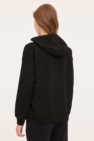 Lumberjack Wb Anna 17ct1179 4pr 101783869 Kadın Sweatshirt Siyah Xs-xl Siyah