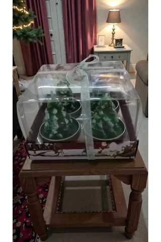 Yılbaşına Özel Çam Ağaçı 4 Lü Mum Seti Boyutları :5cm Yılbaşı Süsleri