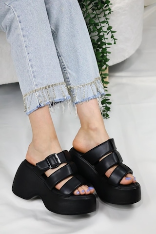 Asmi Shoes Kadın Mikeno Üç Biyeli Toka Detaylı Kalın Taban Ortopedik Terlik Siyah Siyah