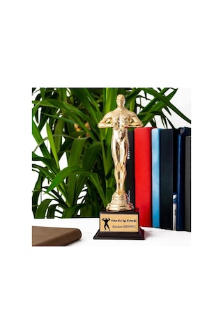 Yılın En İyi Erkeği Oscar Ödülü
