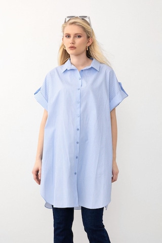 Olcay Yandan Yırtmaçlı Çizgili Poplin Tunik Açık Mavi 9283