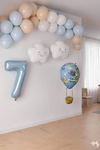 7 Yaş Mavi Gökyüzü Doğum Günü Konsepti Mavi