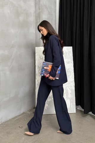 Msm Fashion Kadın İkili Blazer Ceket Pantolon Takım Aksesuar Ve Düğme Detaylı Bol Paça Lacivert