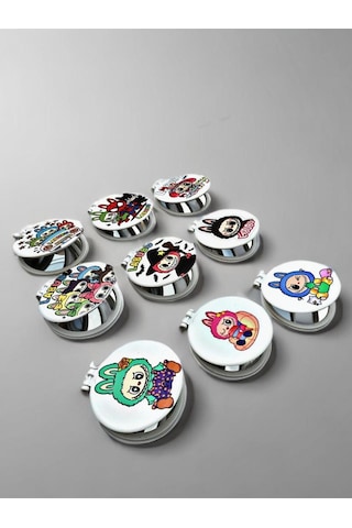 Labubu Baskılı Plastik El Aynası. Çap: 9cm. Çift Taraflı Ayna. Çok Renkli