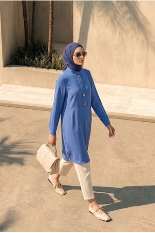 Armine Trend Metal Aksesuar Detaylı Hakim Yaka Tunik İndigo 26yt485