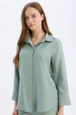 DeFacto Regular Fit Basic Düz Uzun Kollu Gömlek C3819AX25SPGN1110