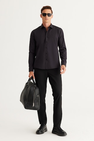 AC&Co / Altınyıldız Classics Erkek Sıyah Kolay Ütülenebilir Slim Fit Dar Kesim Klasik Yaka Pamuklu Gömlek Sıyah Siyah