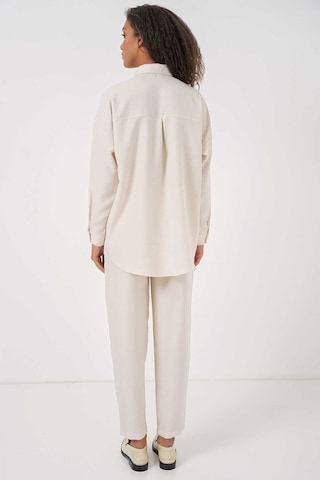 Gabria Keten Ön Düğmeli Takım Ekru