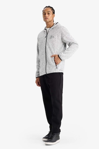 Defacto Defactofit Standart Fit Kapüşonlu İçi Yumuşak Tüylü Fermuarli Polar Hırka F3811ax25wngr362 Gri-gr362