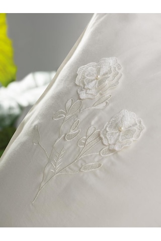 Cotton Box 3D Nakışlı Çift Kişilik Saten Nevresim Takımı Pure Ekr