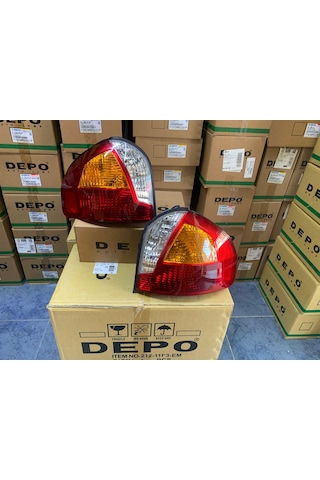 Hyundaı Santa Fe 2001-2005 Arası Depo Sağ Ve Sol Stop Lambası 92410-26000 / 92420-26000