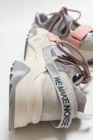 Luvishoes Luvi Shoes Lulen Buz Multi Sim Yazılı Cırtlı Kadın Spor Sneakers Buz - Pembe - Mavi Çok Renkli