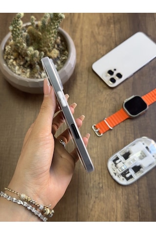 Apple iPhone 16 Uyumlu Süper İnce Mat Ultra Thin Silikon Kılıf Buzlu Beyaz