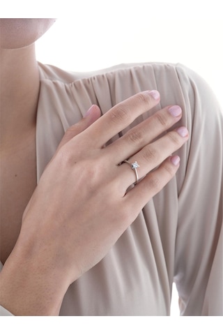 0,30 Karat F Renk Hrd Sertifikalı Tektaş Pırlanta Yüzük-844