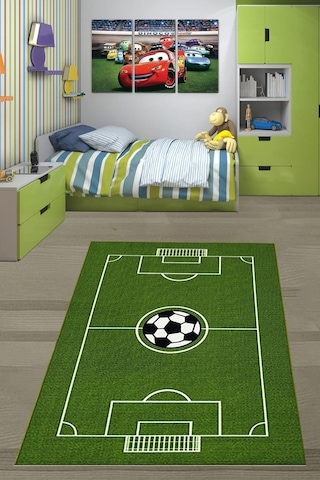 Futbol Sahası Futbol Topu Desen Dijital Baskı Yıkanabilir Kaymaz Taban Çocuk Odası Halısı Yeşil 60 X 120 Çok Renkli