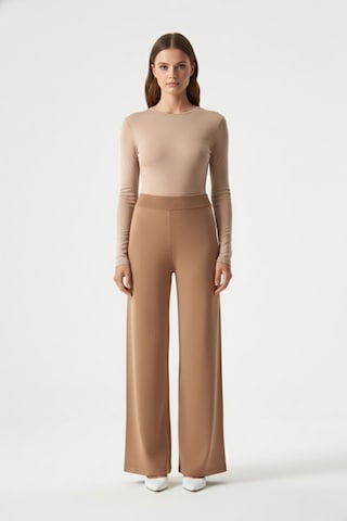 Mizalle Geniş Paça Lastikli Camel Triko Pantolon Camel
