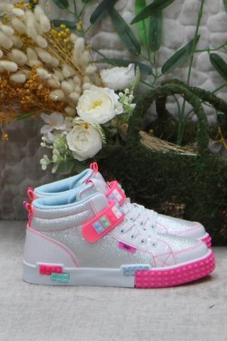 M.p 242 3308 Beyaz Rahat Kısa Boğazlı Kız Çocuk Ayakkabı 001