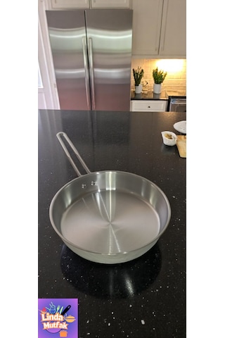 Akdeniz 26 Cm Metal Kulplu Çelik Tava