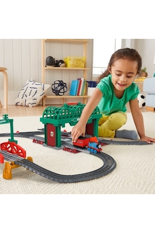 Thomas ve Arkadaşları Knapford Istasyonu  Hgx63