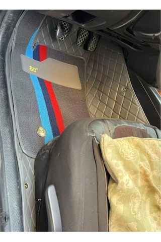 Volkswagen Passat 2000-2004 Arası Aracına Özel 8d Çift Katmanlı Havuzlu Paspas Takımı