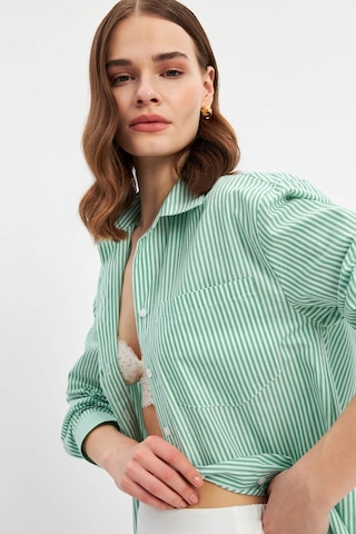 Stella Pulvis Yeşil Oversize Çizgili Tek Cep Gömlek Yeşil