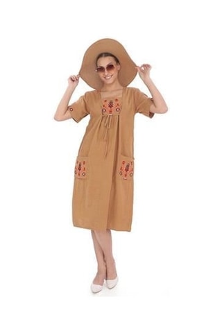 Yarım Kol Yuvarlak Yaka İşlemeli Keten Elbise-9166 Camel