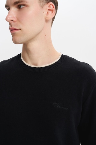 AR-MA Arma Erkek Regular Fit Örme Selanik Sweatshirt %65 Pamuk %35 Polyester, Karbon Fırçalı, Basic Bisiklet Yaka K30124698702 Siyah