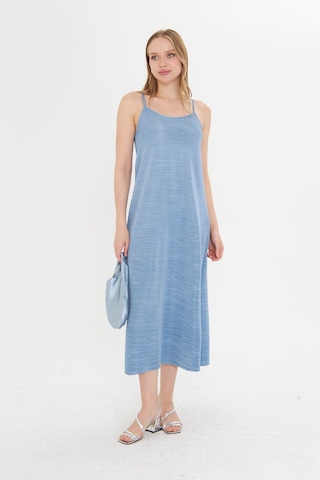 Gülkurusu Kadın Askılı Piliseli Elbise Mavi