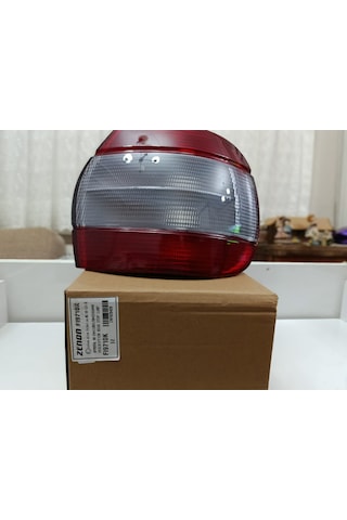 Siena Stop Lambası Arka Sağ Duysuz 1997-2001 Yolcu Tarafı