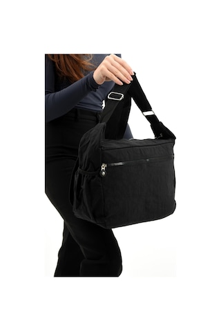 Çapraz Askılı Ultra Hafif Çok Cepli Bayan Omuz Çantası Siyah Model: 571-6b - Siyah